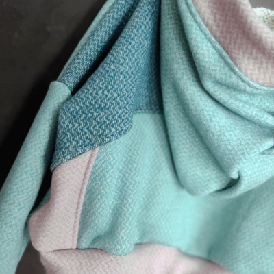 Cropped Hoodie Detailansicht.