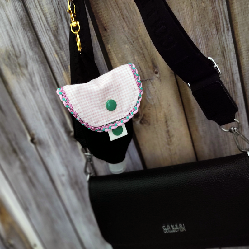 Handgel- / Desinfektionsmittel-Tasche | Josi – schwarz/rosa kariert mit Flechtborte – Bild 6