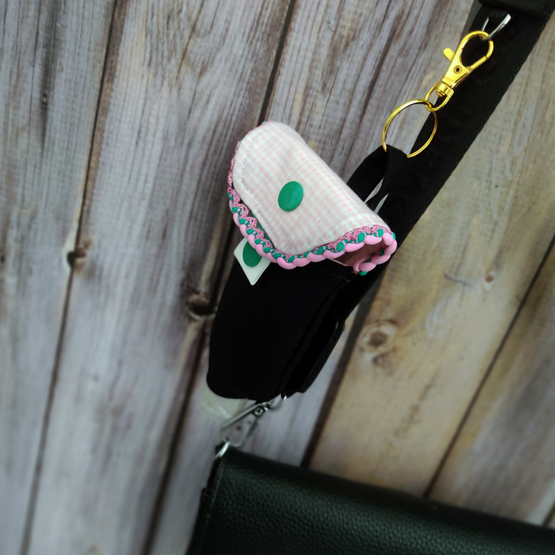 Handgel- / Desinfektionsmittel-Tasche | Josi – schwarz/rosa kariert mit Flechtborte – Bild 7