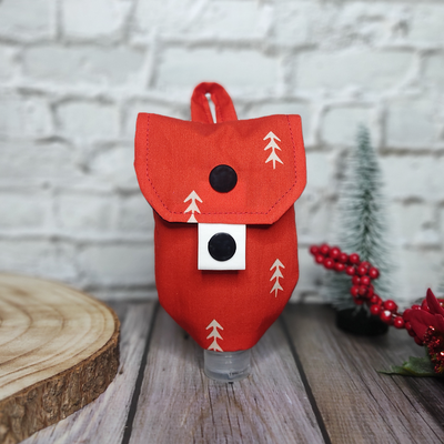 X-Mas Desinfektionsmittel Tasche | Skandic trees on red