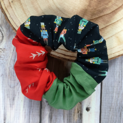 X-Mas Scrunchie | Nussknacker